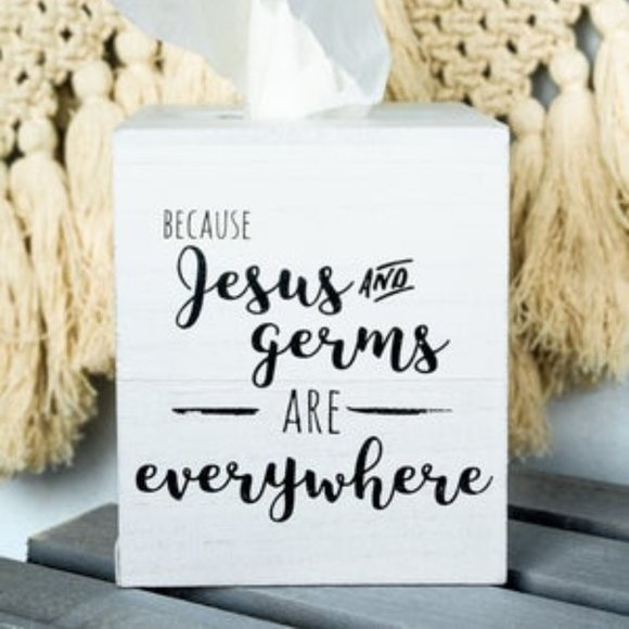 NWT Wooden Tissue Box - Picture 2 of 2